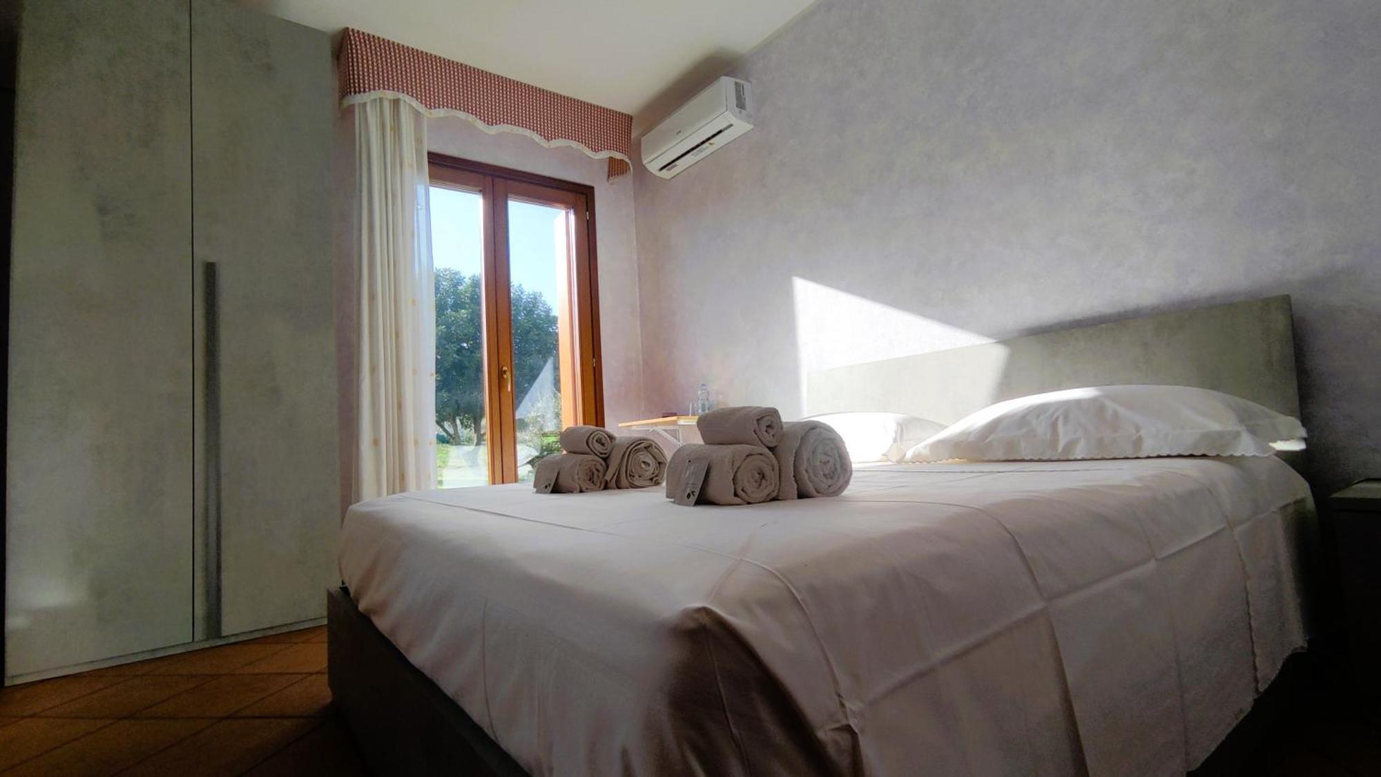 Bed and Breakfast Grotta Delle Fate Ossi Exterior foto